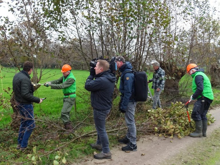 TV Gelderland maakt opnames in de Meuhoek